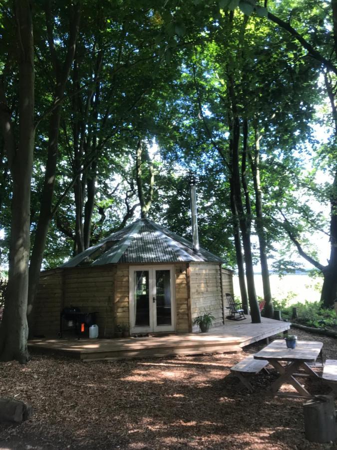 Woodpecker Cabin With Hot Tub King's Lynn Eksteriør billede