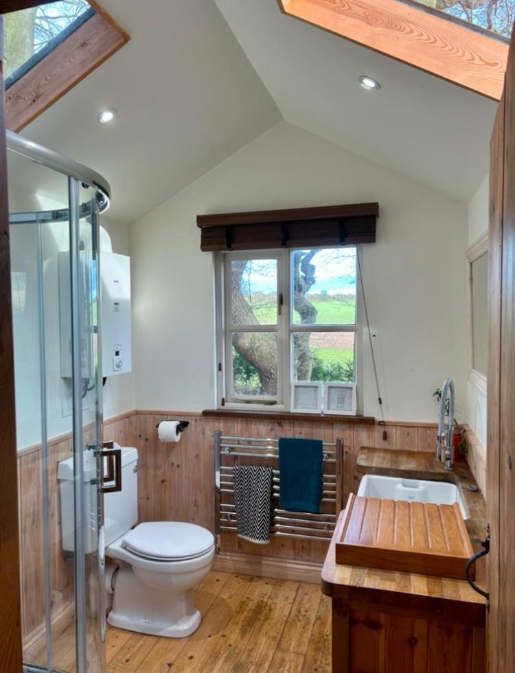 Woodpecker Cabin With Hot Tub King's Lynn Eksteriør billede